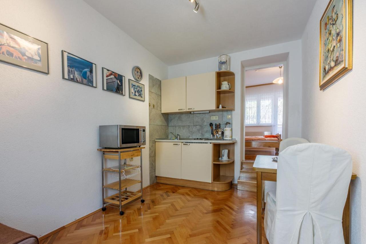 Apartments Villa 7 ซริกเวนิซา ภายนอก รูปภาพ
