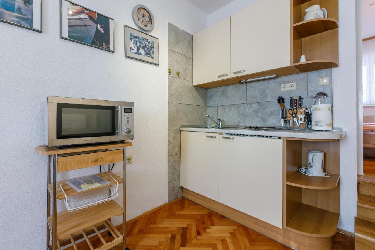 Apartments Villa 7 ซริกเวนิซา ภายนอก รูปภาพ